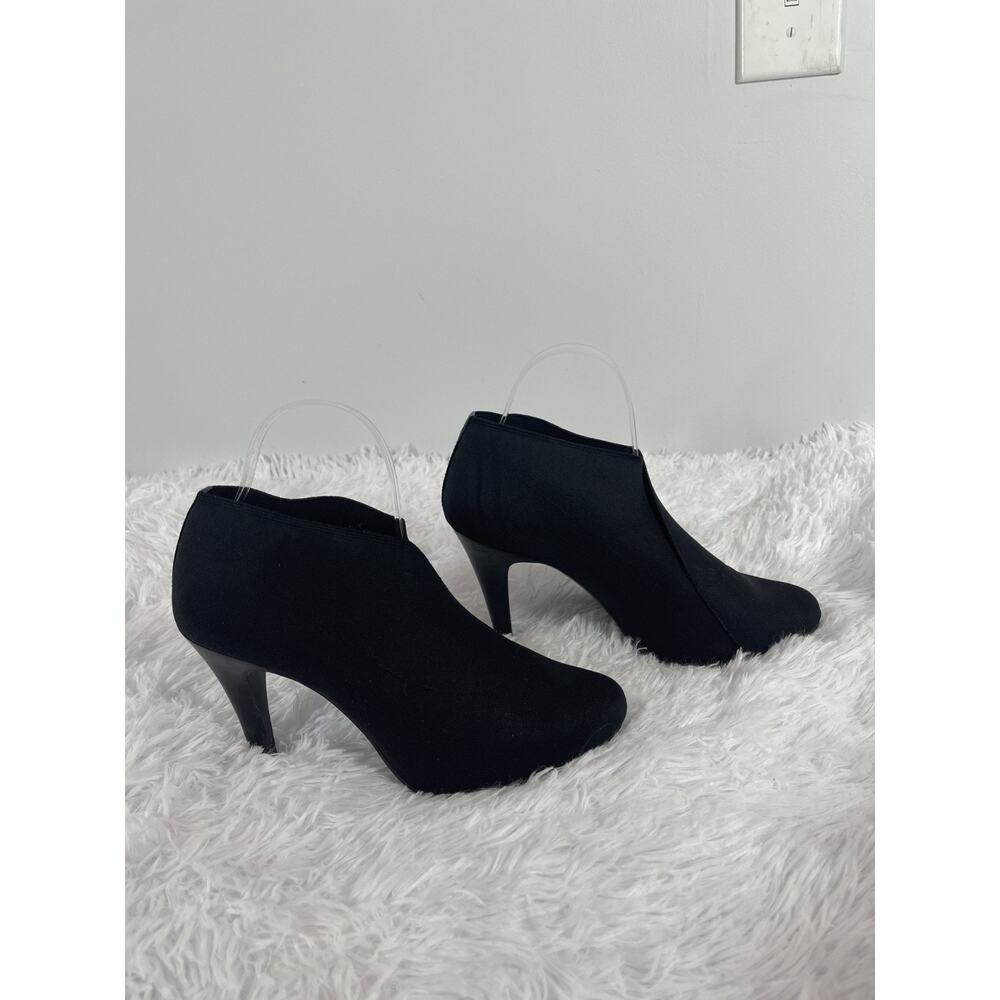 Antonio Melani Women’s Black Ankle Booties Heels Pointed Toe Slip On 8.5M Preppy